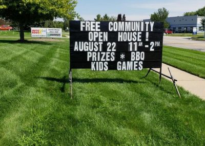 Michigan black signs leader promotes Free commujnity open house in Hudsonville!